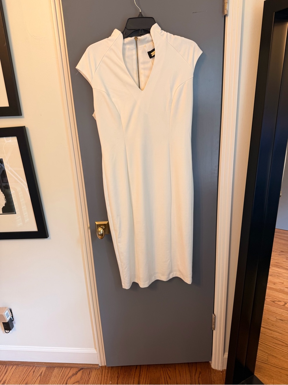 Alexia Admore ivory dress size L